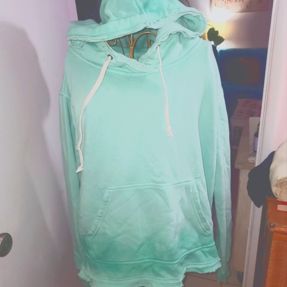 FREE PEOPLE SWEATSHIRT
